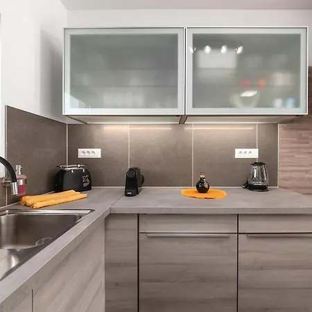 Ampla With Heated Wellness Pool Near Porec * Kovacic