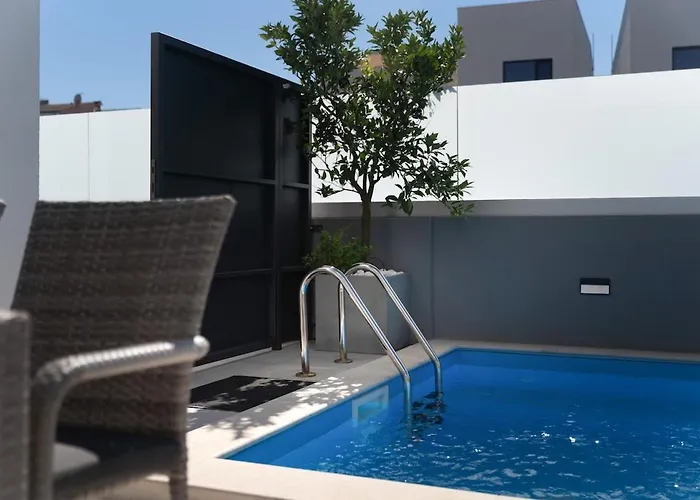 Villa Ampla With Heated Wellness Pool Near Porec Kovacic